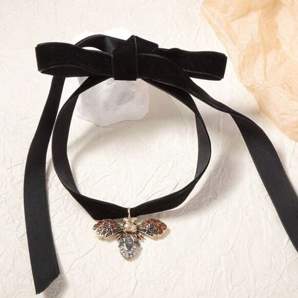 Gothic Black Velvet Bow Necklace with Bee Pendant, Jewel Accent adjustable - Picture 3 of 5